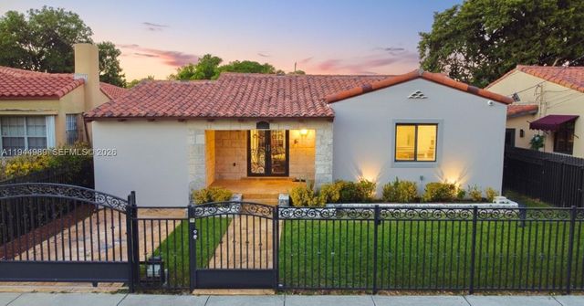 3069 SW 21st St, Miami, FL 33145