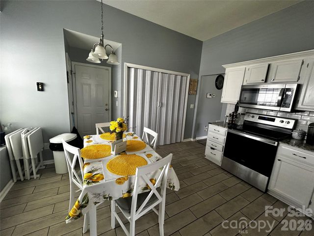 10132 Ashley Farm Drive, Matthews, NC 28105