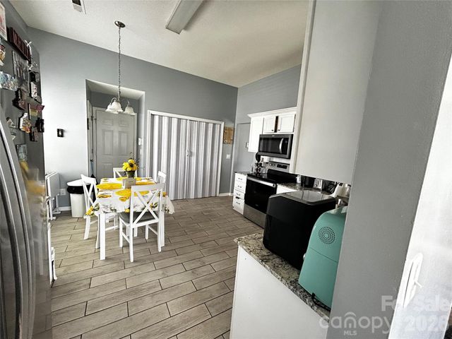 10132 Ashley Farm Drive, Matthews, NC 28105