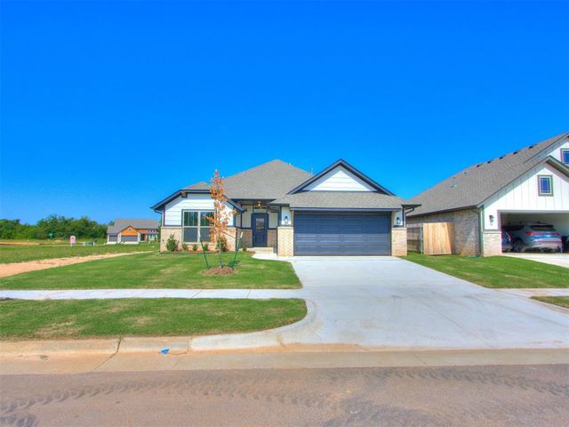 7701 Wilshire Woods Drive, Yukon, OK 73099