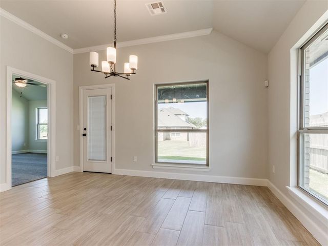 7701 Wilshire Woods Drive, Yukon, OK 73099