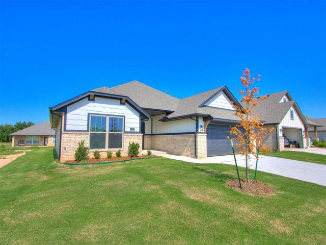7701 Wilshire Woods Drive, Yukon, OK 73099