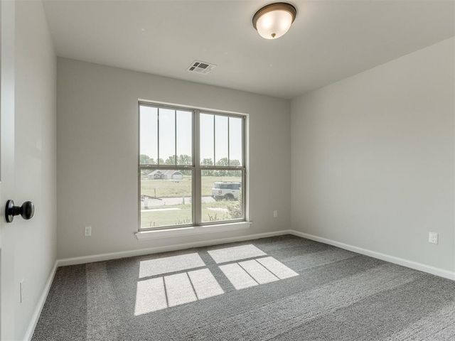 7701 Wilshire Woods Drive, Yukon, OK 73099