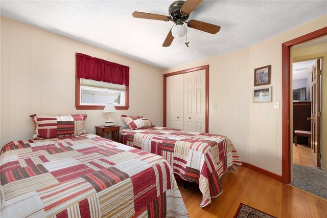 4 Avenue E, Lincoln, RI 02865