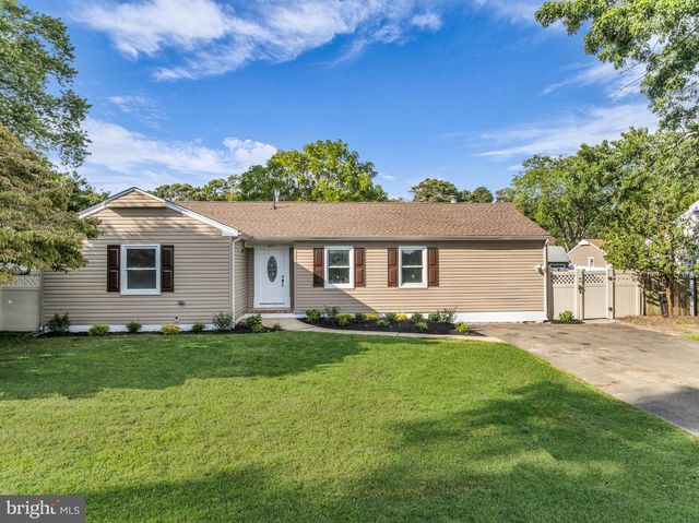 20 HAINES ST E, Lanoka Harbor, NJ 08734