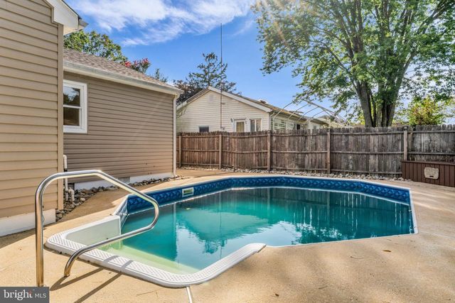 20 HAINES ST E, Lanoka Harbor, NJ 08734