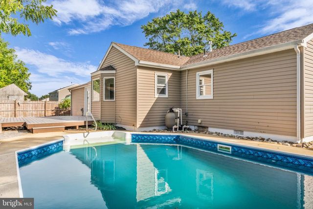 20 HAINES ST E, Lanoka Harbor, NJ 08734