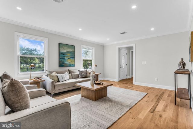 20 HAINES ST E, Lanoka Harbor, NJ 08734
