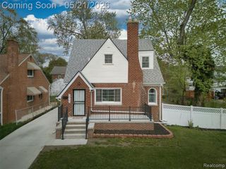 16760 Heyden Street, Detroit, MI 48219