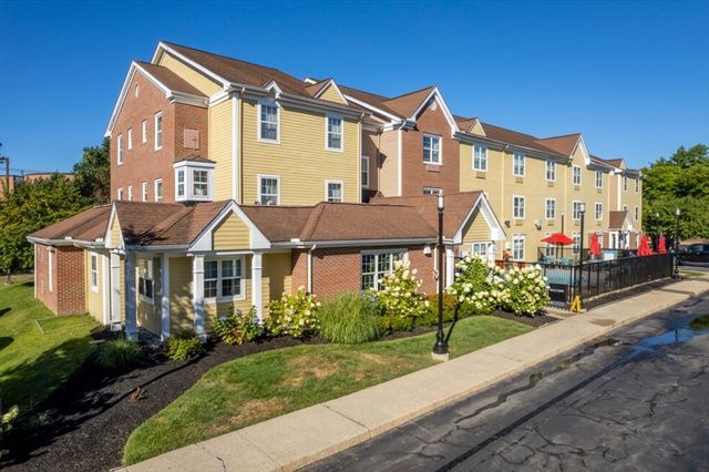 20 International Place 107, Tewksbury, MA 01876