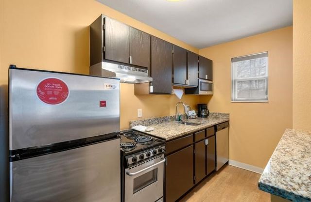 20 International Place 107, Tewksbury, MA 01876