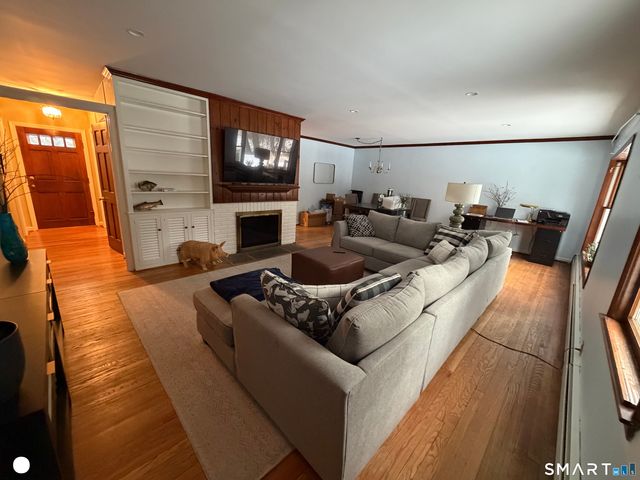 20 Arrowhead Road, Wilton, CT 06897