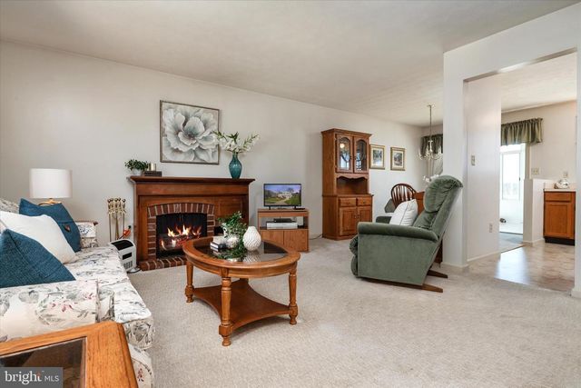 1198 N CARROLL ST, Hampstead, MD 21074