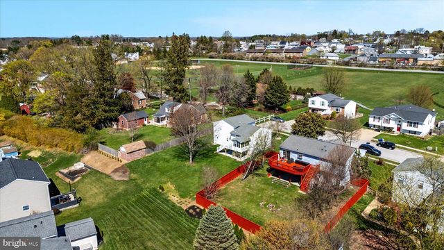 1198 N CARROLL ST, Hampstead, MD 21074