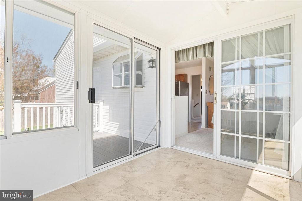 Image 10 of property listing at 1198 N CARROLL ST, Hampstead, MD 21074