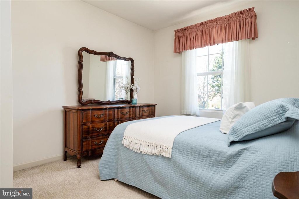 Image 20 of property listing at 1198 N CARROLL ST, Hampstead, MD 21074