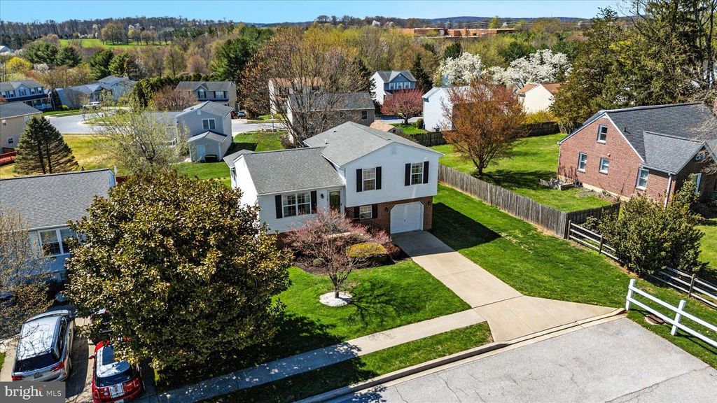 Image 35 of property listing at 1198 N CARROLL ST, Hampstead, MD 21074