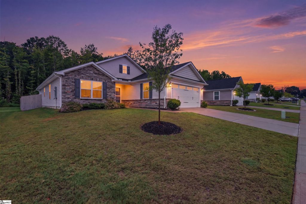 234 Stockland Trail, Fountain Inn, SC 29644