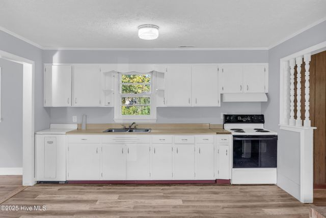 414 S Wilson Street, Chadbourn, NC 28431