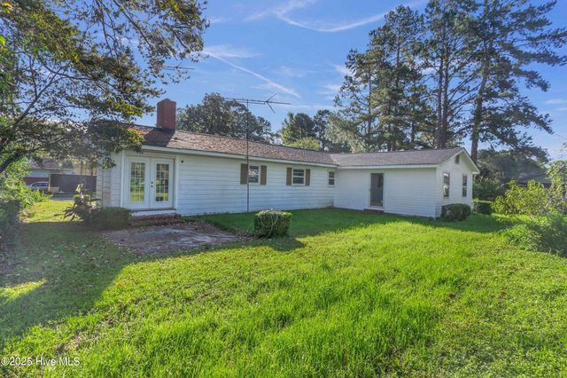 414 S Wilson Street, Chadbourn, NC 28431