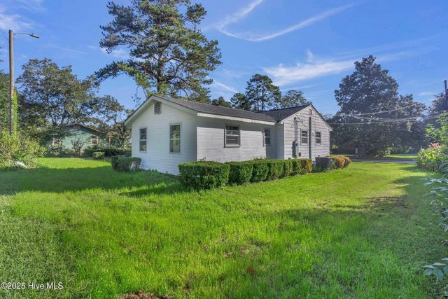 414 S Wilson Street, Chadbourn, NC 28431