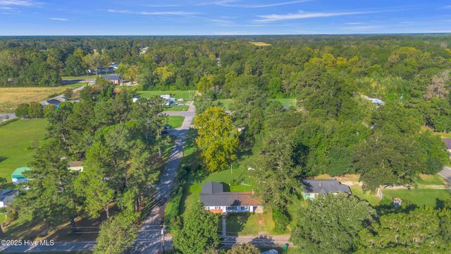 414 S Wilson Street, Chadbourn, NC 28431