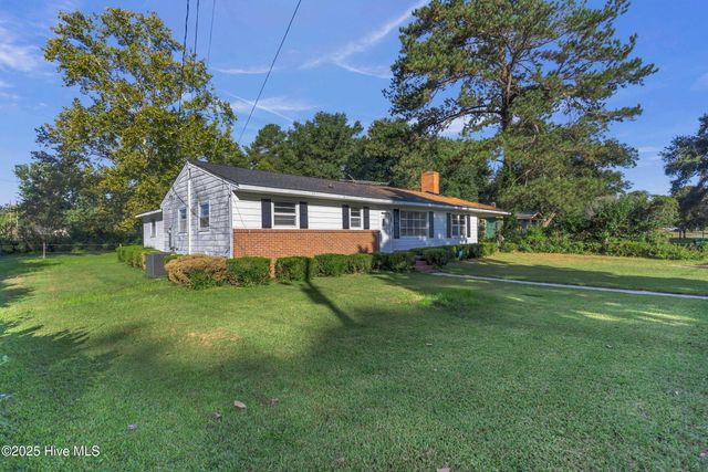 414 S Wilson Street, Chadbourn, NC 28431
