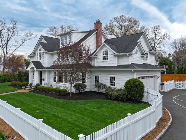 611 Bradford Ave, Westfield Town, NJ 07090