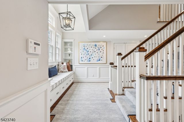 611 Bradford Ave, Westfield Town, NJ 07090