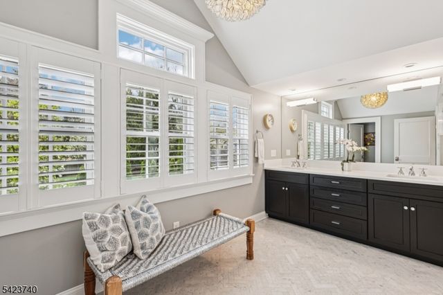 611 Bradford Ave, Westfield Town, NJ 07090