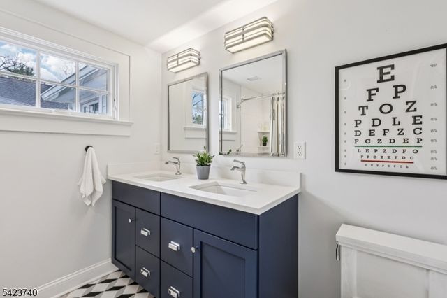 611 Bradford Ave, Westfield Town, NJ 07090