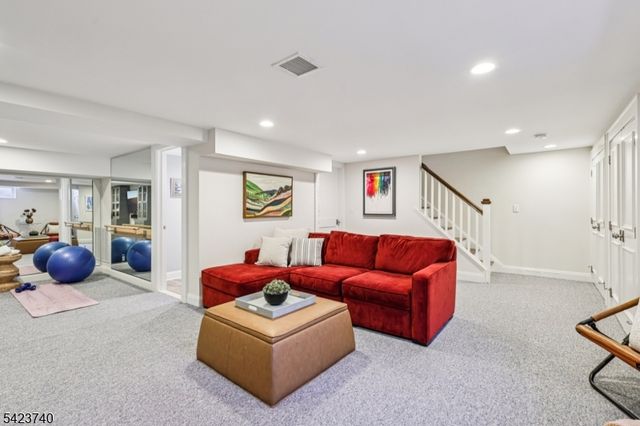 611 Bradford Ave, Westfield Town, NJ 07090