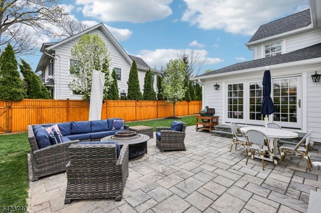 611 Bradford Ave, Westfield Town, NJ 07090