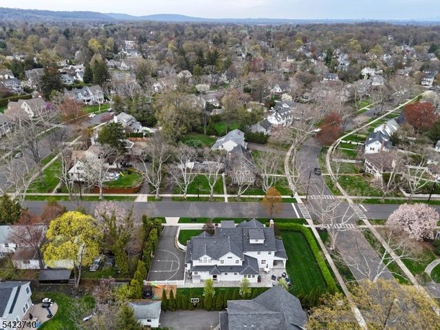 611 Bradford Ave, Westfield Town, NJ 07090