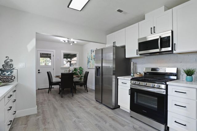 5501 2nd Ave, Sacramento, CA 95817