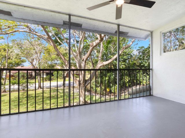 9810 Nickels Boulevard, Boynton Beach, FL 33436