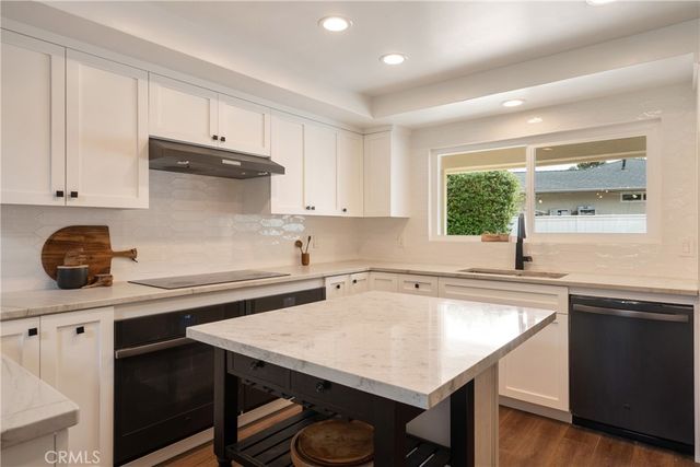 1327 San Julian Dr, San Marcos, CA 92078