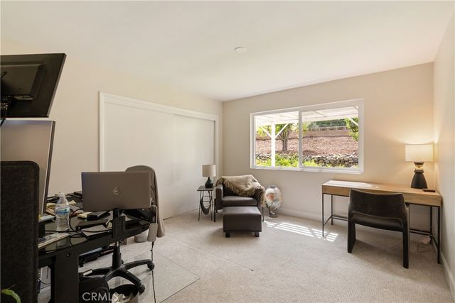 1327 San Julian Dr, San Marcos, CA 92078