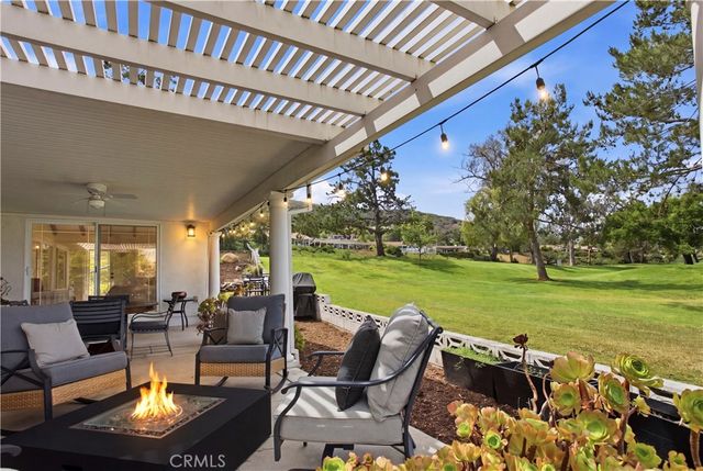 1327 San Julian Dr, San Marcos, CA 92078