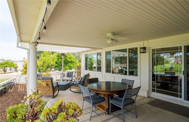 1327 San Julian Dr, San Marcos, CA 92078
