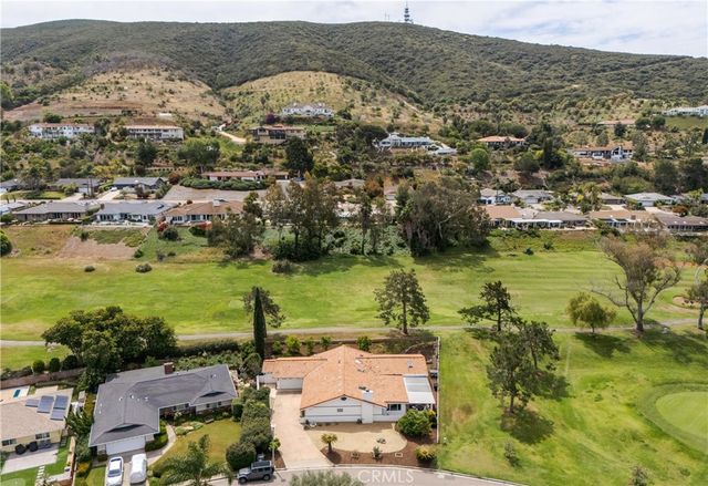 1327 San Julian Dr, San Marcos, CA 92078