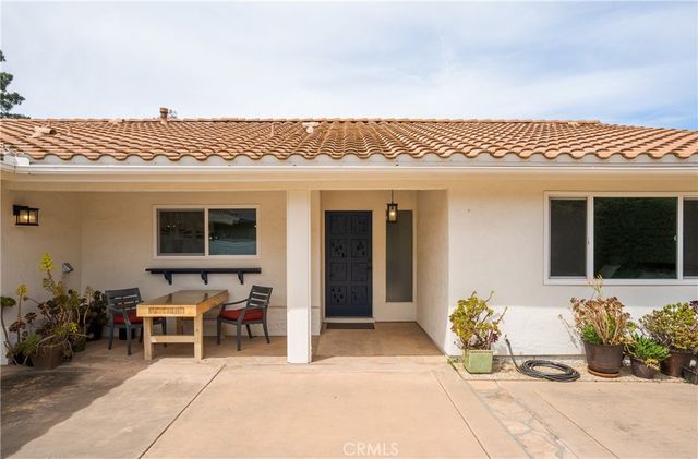 1327 San Julian Dr, San Marcos, CA 92078