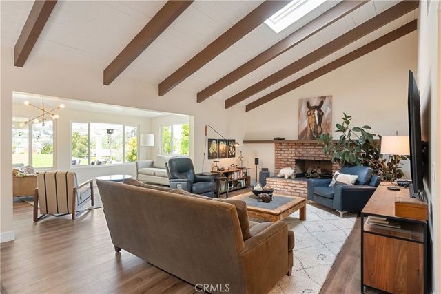1327 San Julian Dr, San Marcos, CA 92078