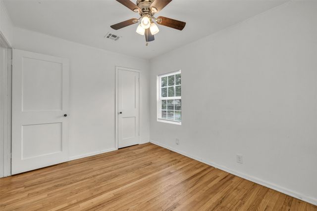 44 S 71st East Avenue, Tulsa, OK 74112
