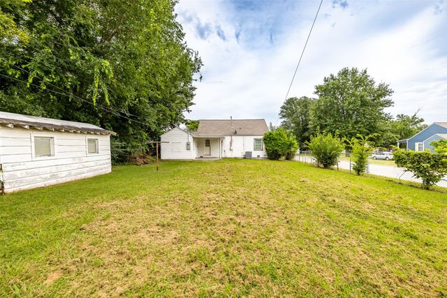 44 S 71st East Avenue, Tulsa, OK 74112
