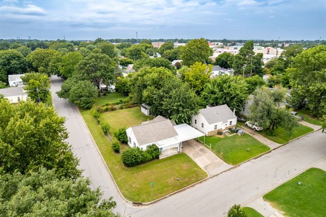 44 S 71st East Avenue, Tulsa, OK 74112