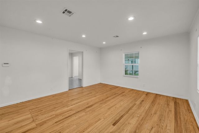 44 S 71st East Avenue, Tulsa, OK 74112