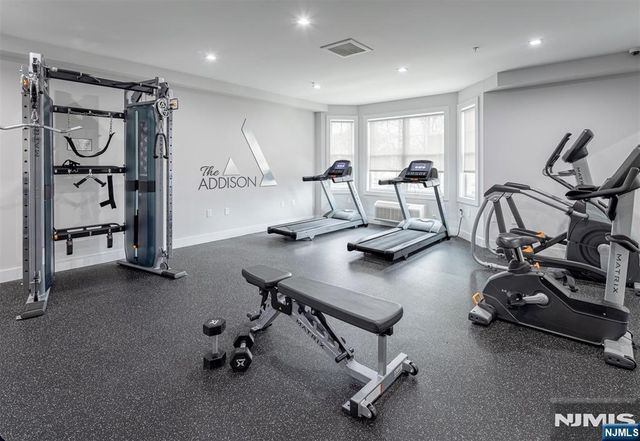 1685 Bergen Boulevard 412, Fort Lee, NJ 07024