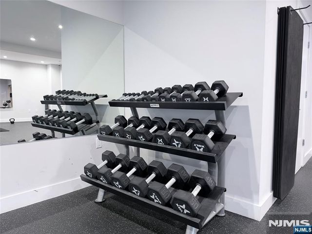 1685 Bergen Boulevard 412, Fort Lee, NJ 07024