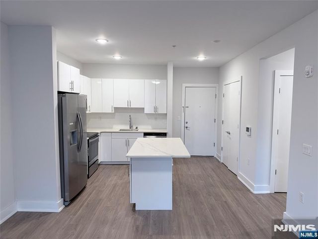 1685 Bergen Boulevard 412, Fort Lee, NJ 07024